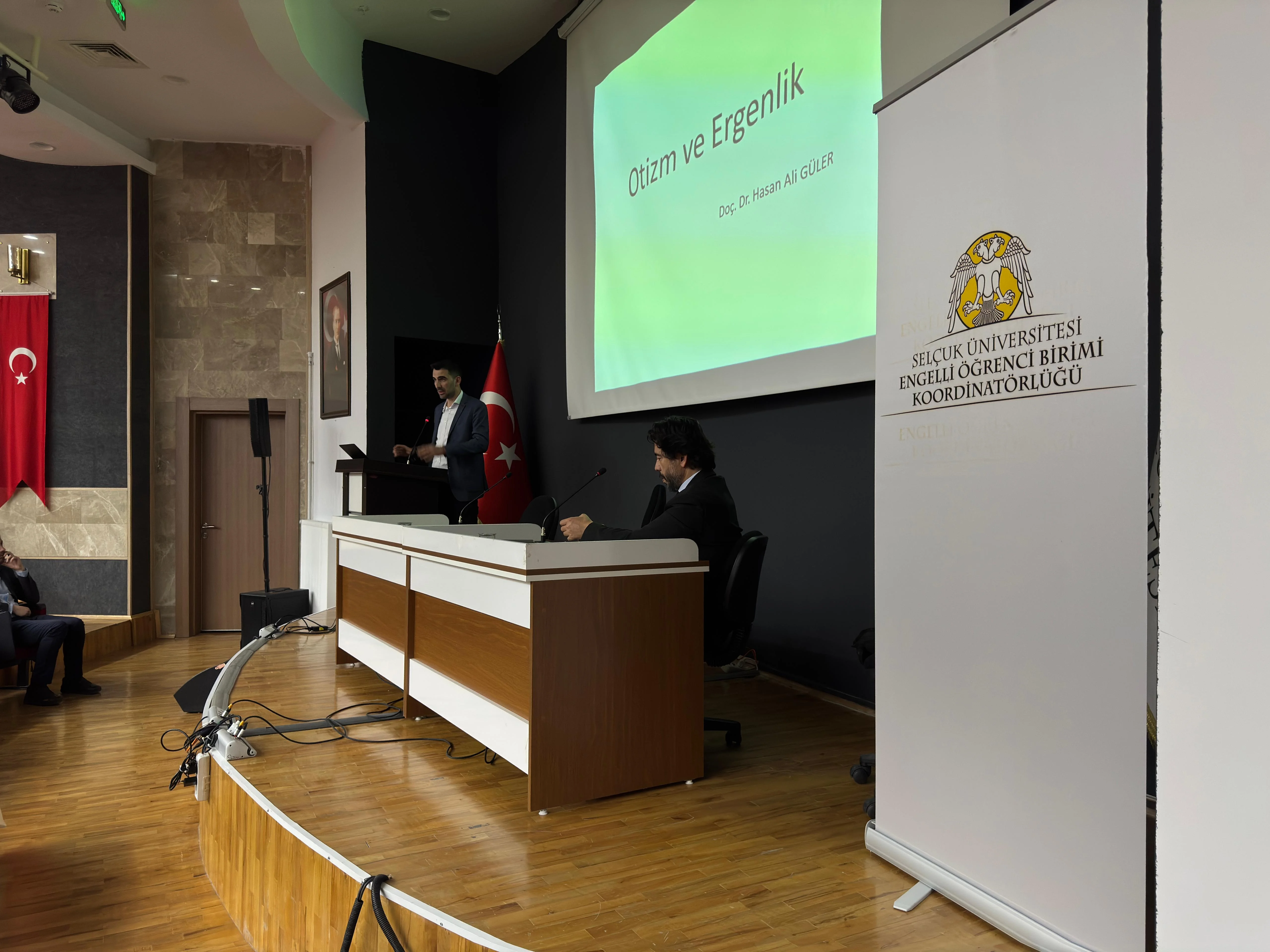 ''Türkiye Yüzyılında Otizm'' Konulu Panel Gerçekleştirildi